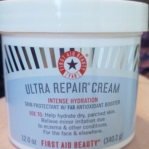 First aid beauty ultra repair cream